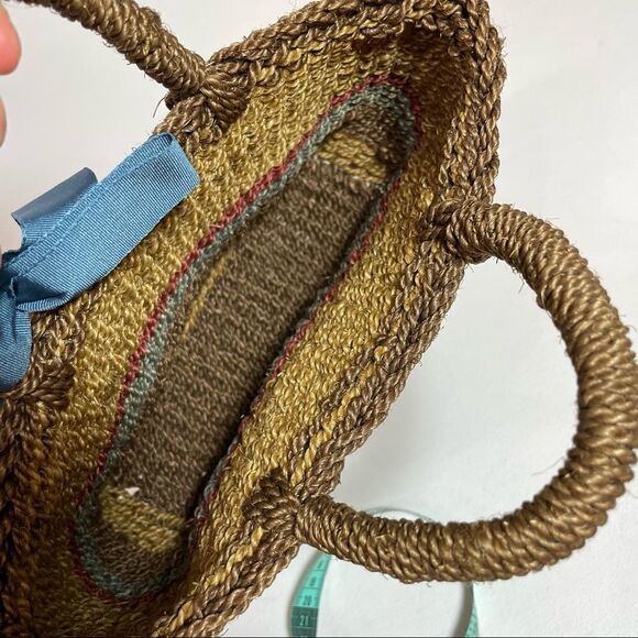 Petite handmade basket 🧺 tote with blue grosgrain ribbon from Whole Foods - Picture 3 of 8